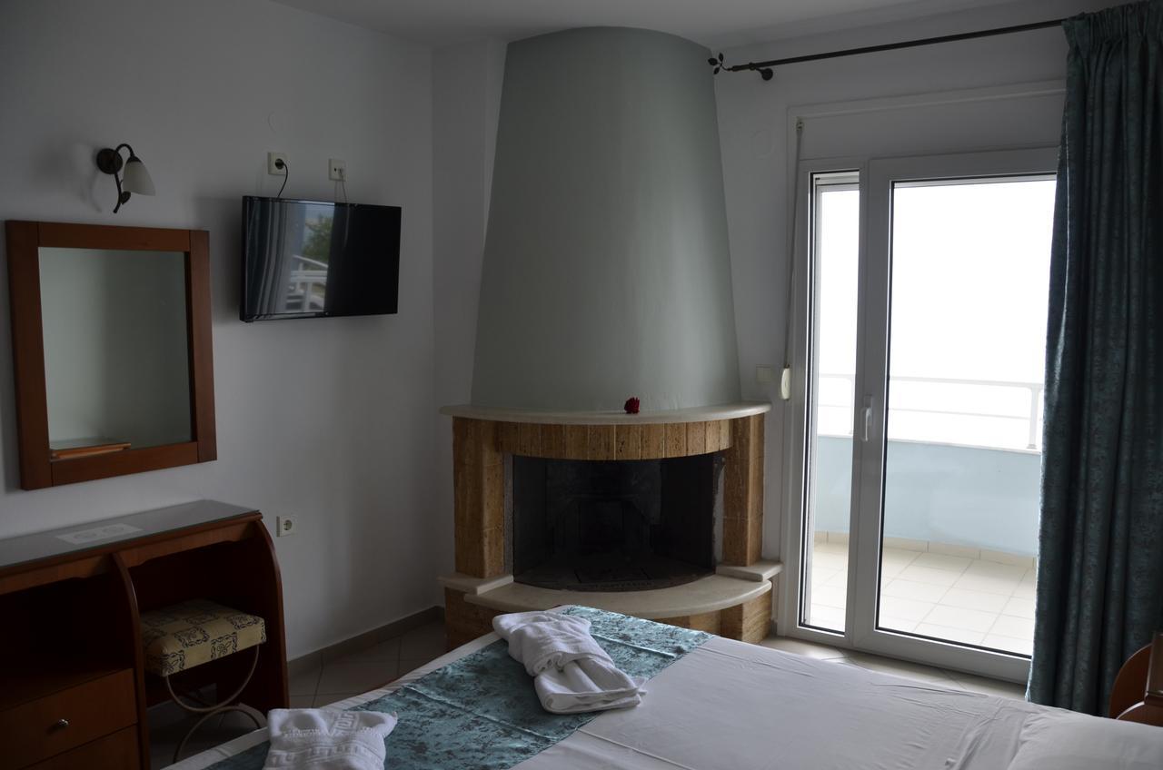 Kiwi Apartments Néa Fókaia Eksteriør billede